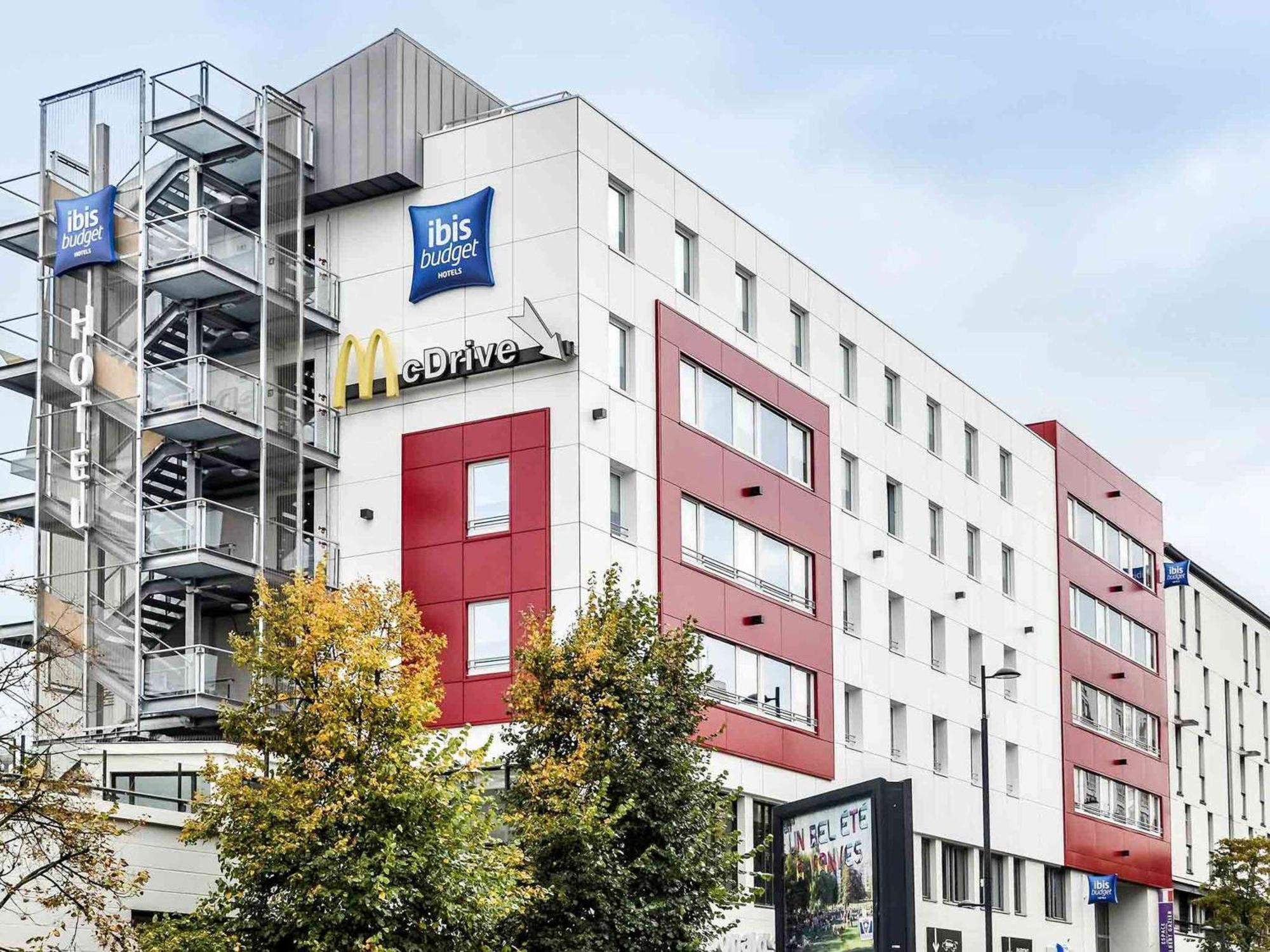 Ibis Budget Paris Porte De Vanves Exterior foto