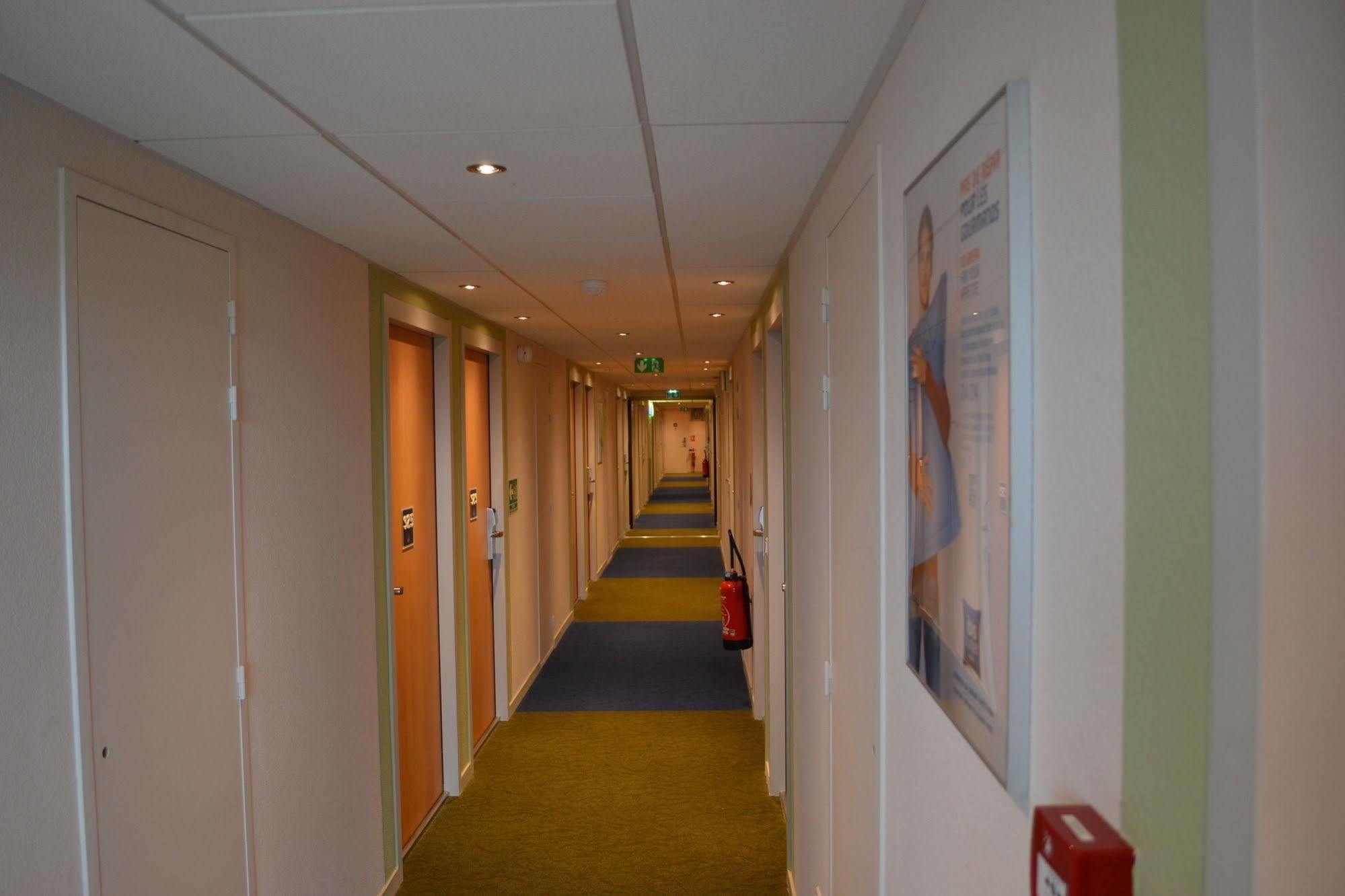 Ibis Budget Paris Porte De Vanves Exterior foto