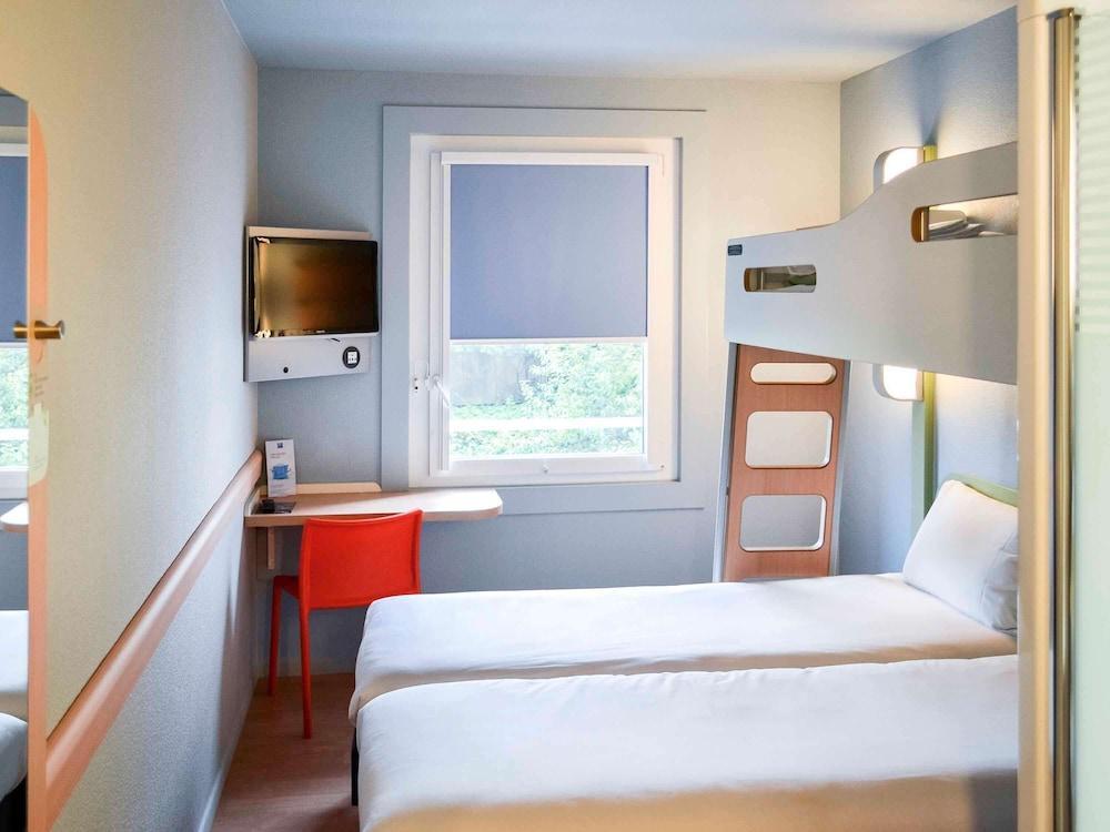 Ibis Budget Paris Porte De Vanves Exterior foto
